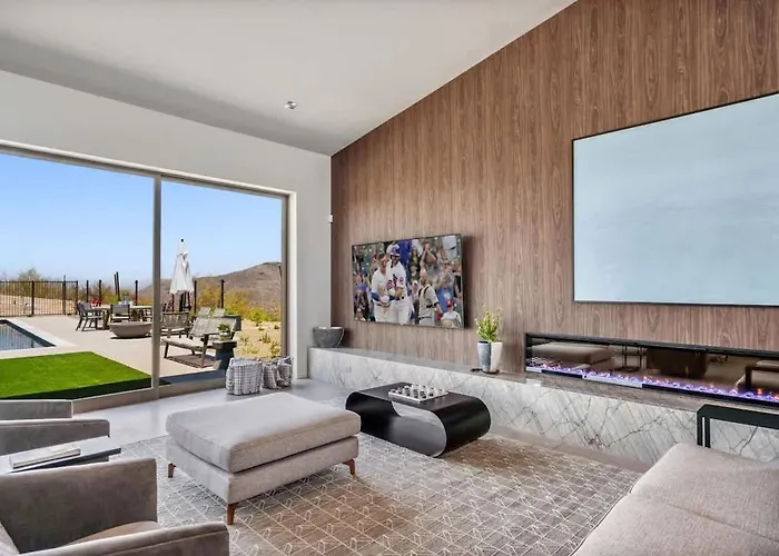 Paradise Canyon-infinity Pool-mnt Views-estate 3 Holiday home Fort McDowell