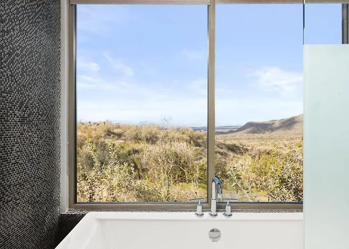 Holiday home Paradise Canyon-infinity Pool-mnt Views-estate 3
