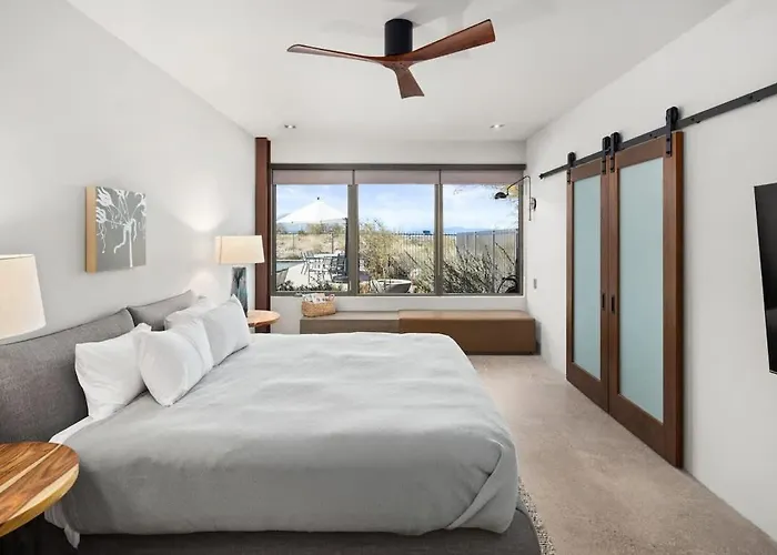 Holiday home Paradise Canyon-infinity Pool-mnt Views-estate 3