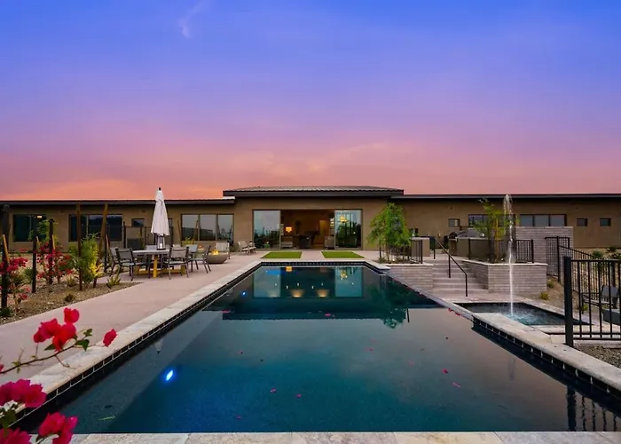 Paradise Canyon-infinity Pool-mnt Views-estate 3 Holiday home *